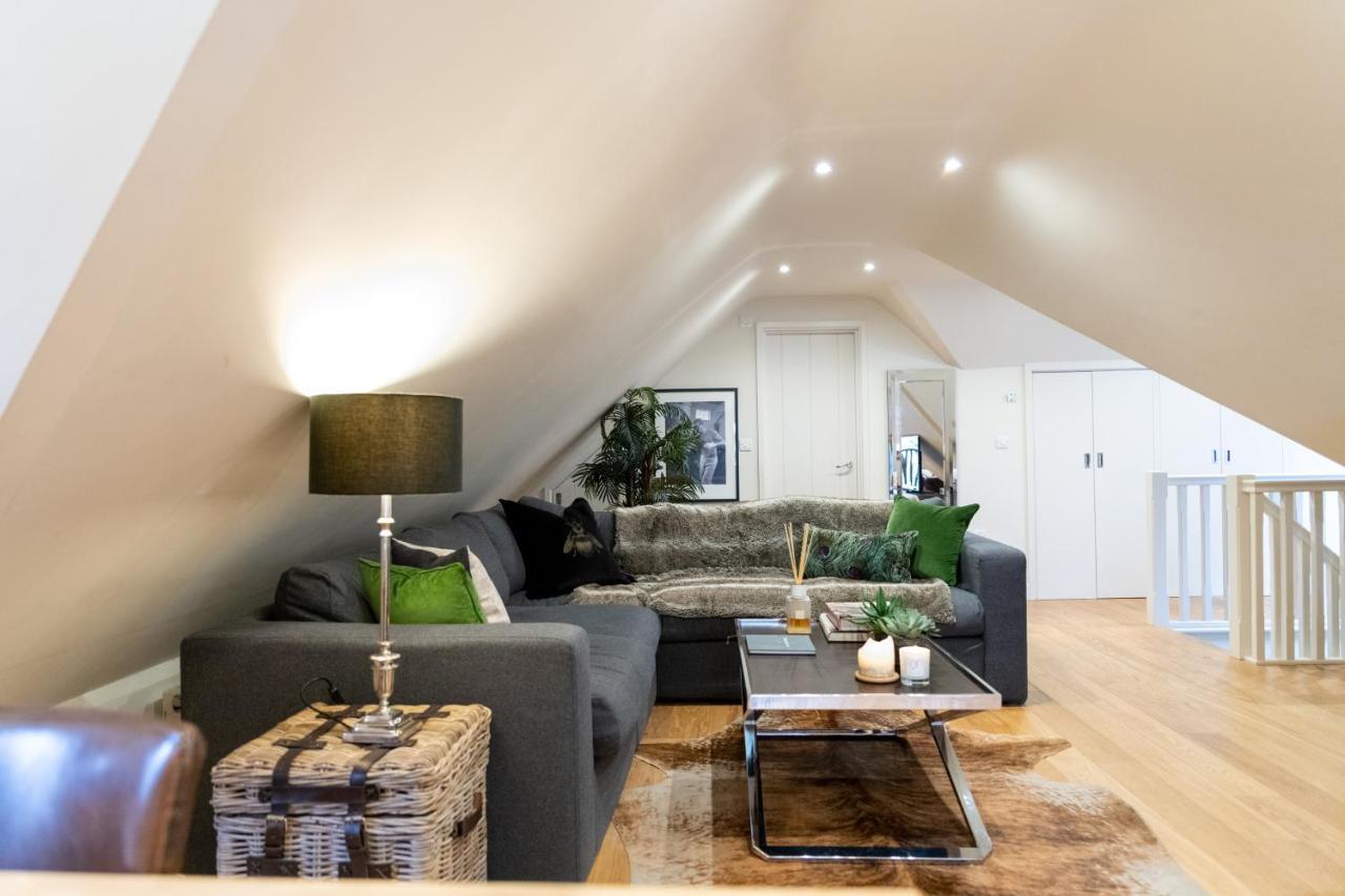 Hertford Barn Conversion ภายนอก รูปภาพ