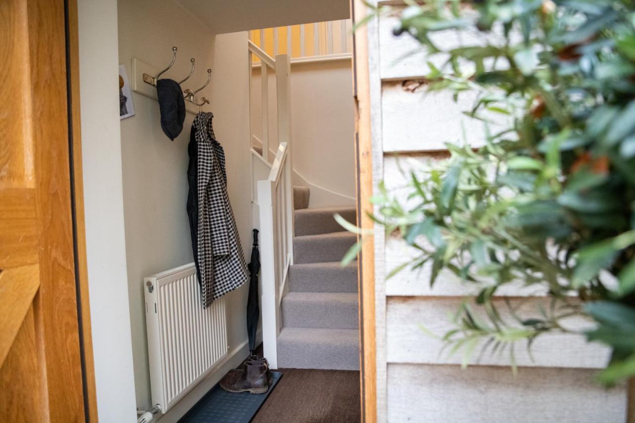 Hertford Barn Conversion ภายนอก รูปภาพ