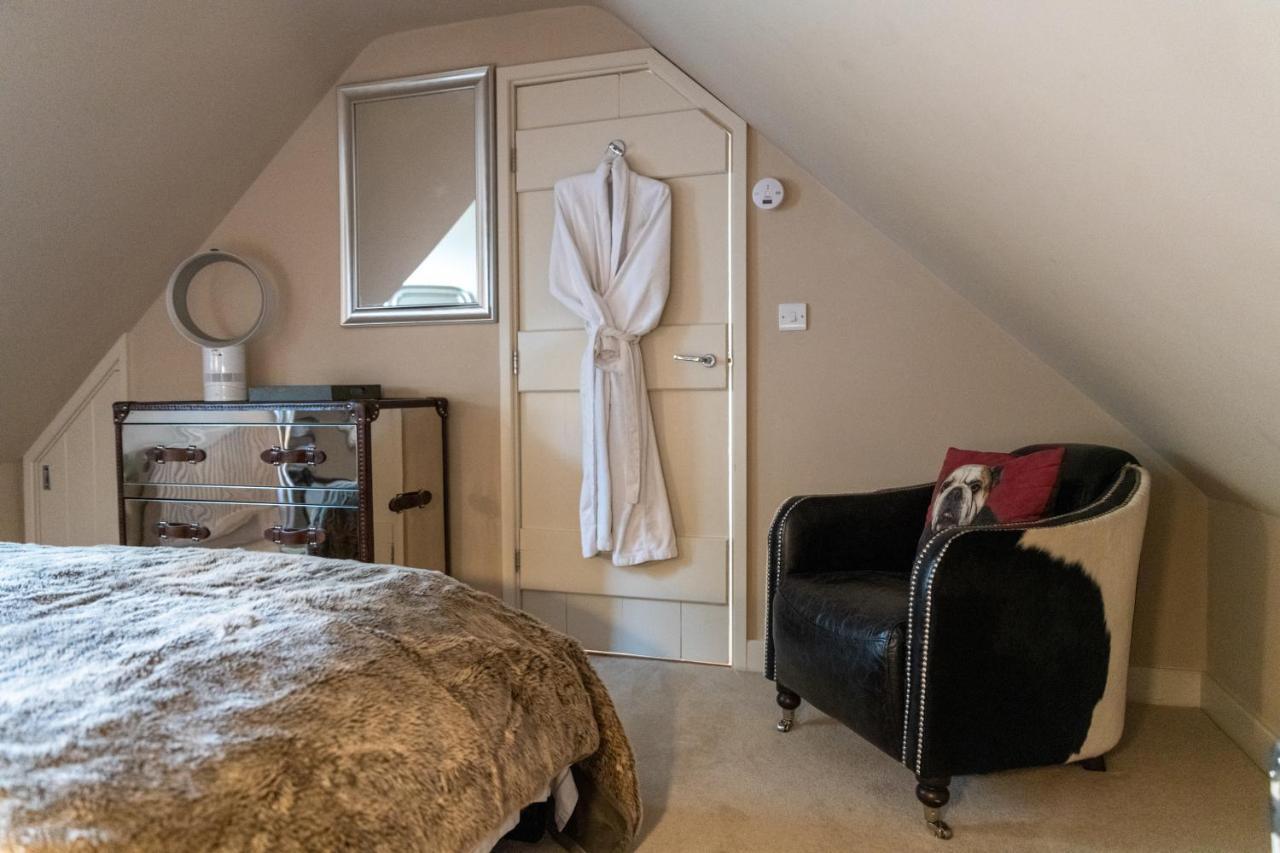 Hertford Barn Conversion ภายนอก รูปภาพ