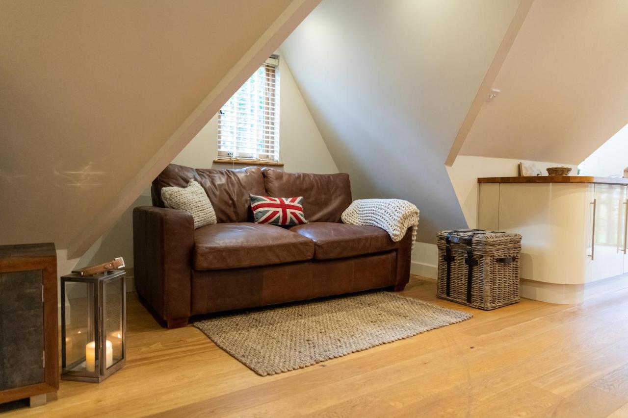 Hertford Barn Conversion ภายนอก รูปภาพ