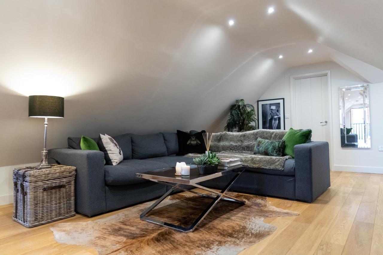 Hertford Barn Conversion ภายนอก รูปภาพ